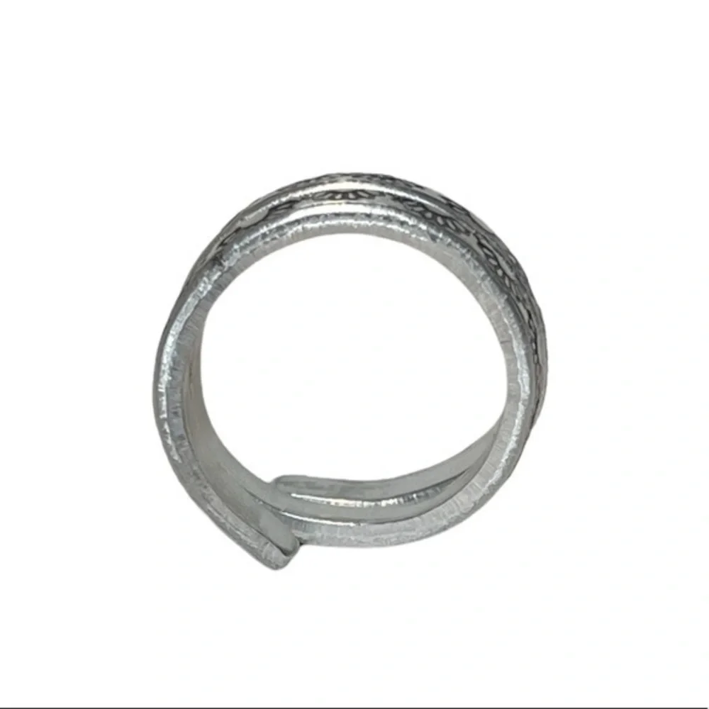 Handmade 8/9 stamped boho sunflower silver adjustable hypoallergenic wrap ring‎